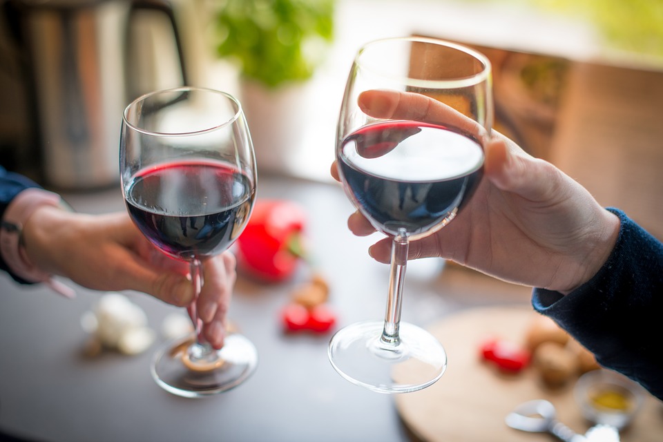 ¿Sabes cual es el ciclo de vida del vino? Descubre cual es su tiempo optimo de consumo